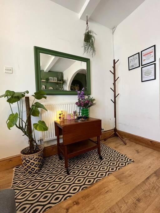 Just The Splott! Sleeps 6, 8 Mins To Stadium. Cardiff Zewnętrze zdjęcie