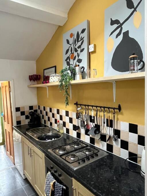 Just The Splott! Sleeps 6, 8 Mins To Stadium. Cardiff Zewnętrze zdjęcie