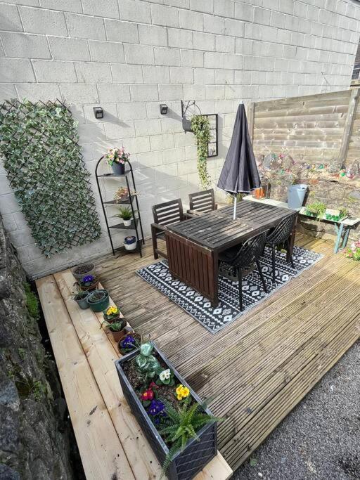 Just The Splott! Sleeps 6, 8 Mins To Stadium. Cardiff Zewnętrze zdjęcie